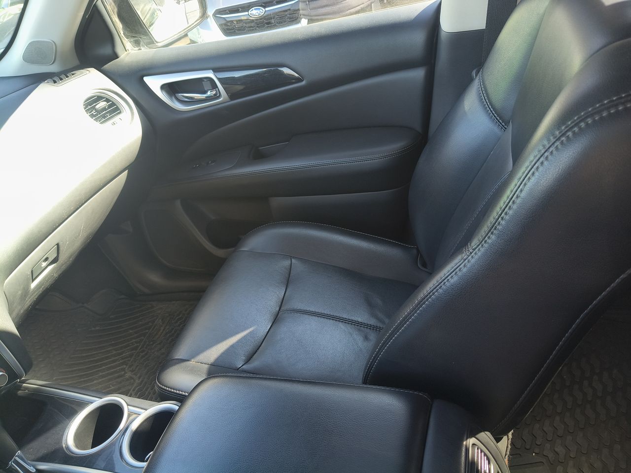 NISSAN - 2