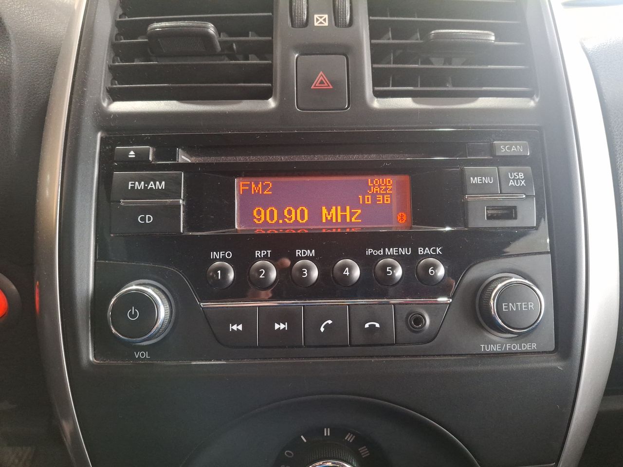 NISSAN - 26