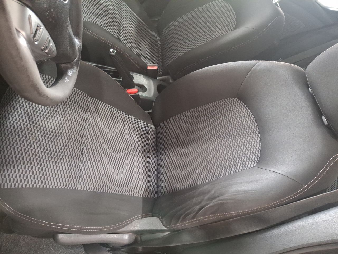 NISSAN - 22