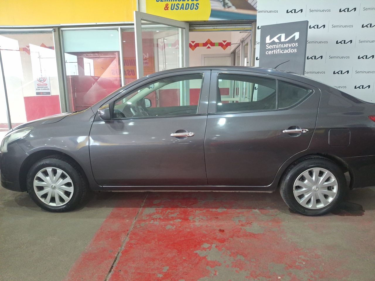 NISSAN - 4