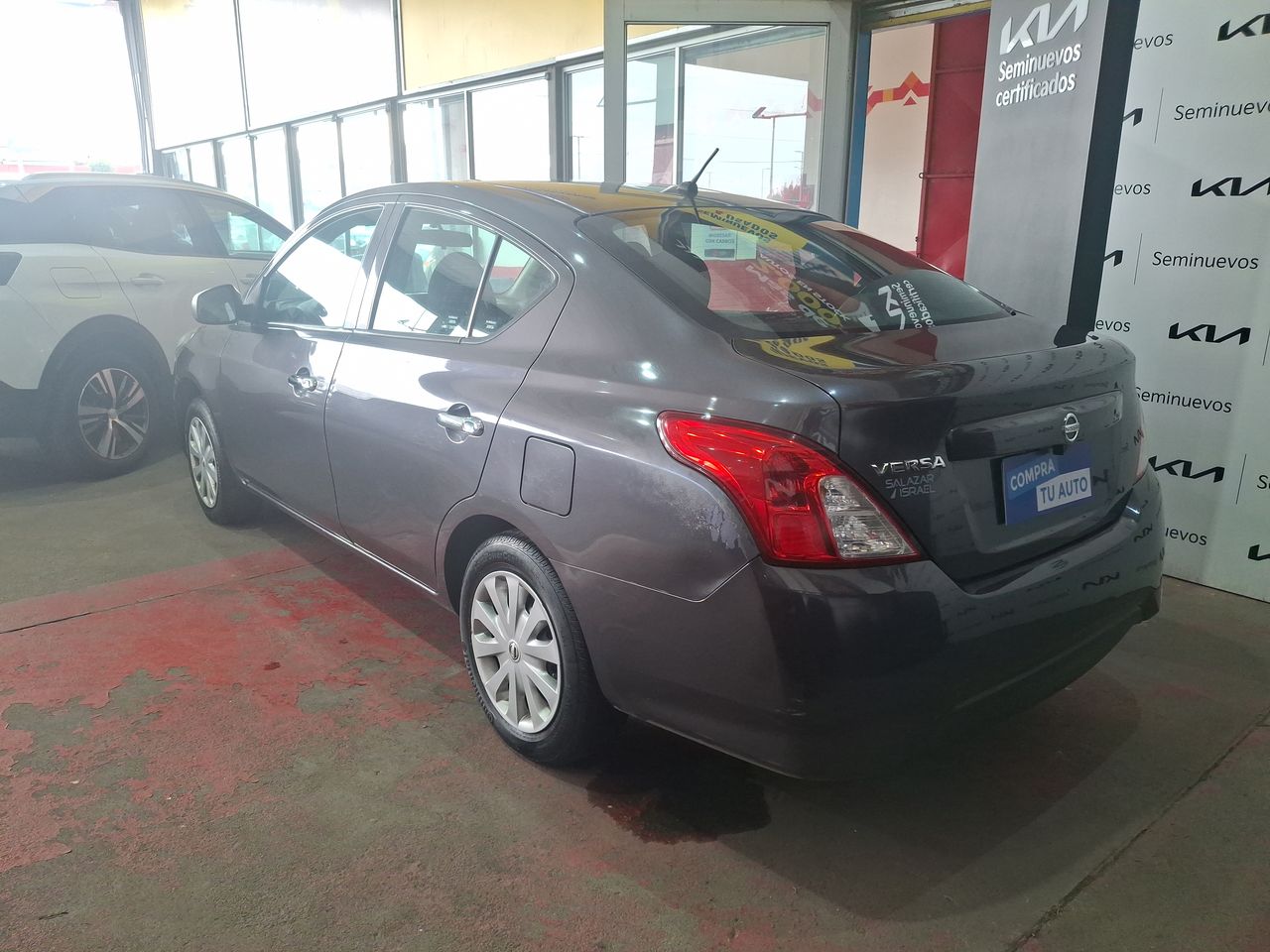 NISSAN - 5