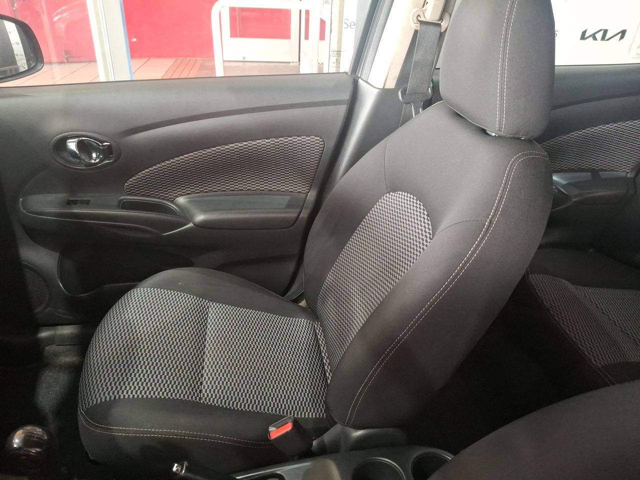 NISSAN - 11
