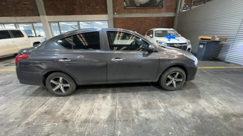 NISSAN - 3