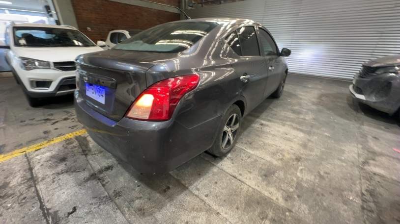 NISSAN - 4