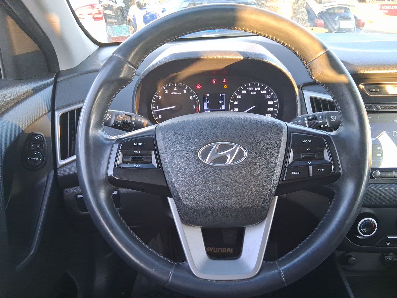 HYUNDAI - 26