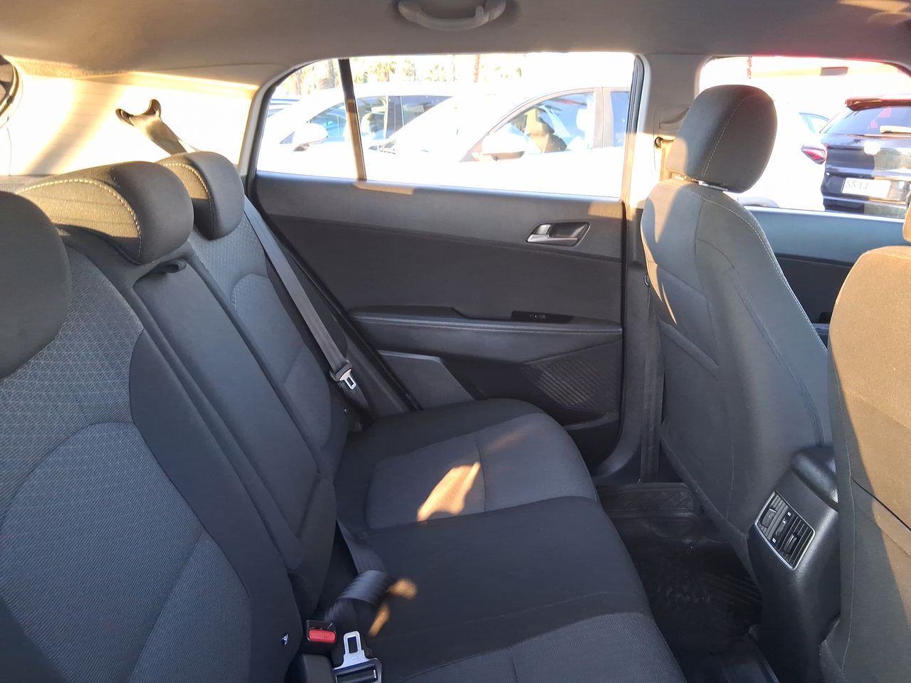 HYUNDAI - 15