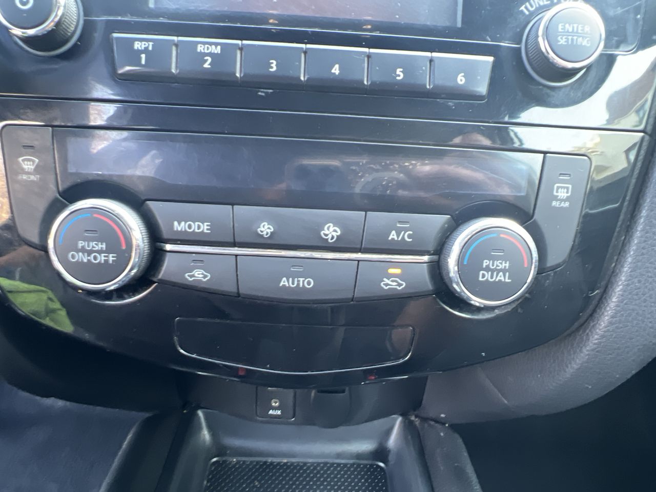 NISSAN - 30