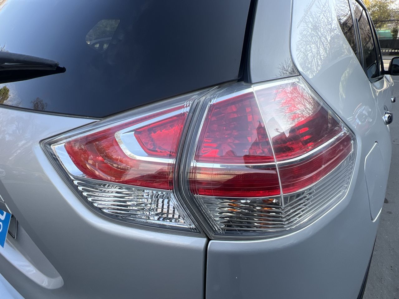 NISSAN - 21