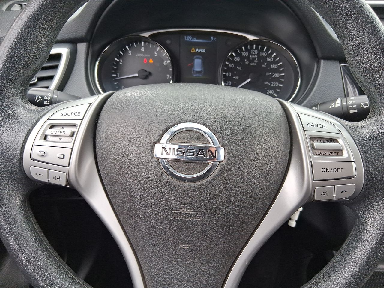 NISSAN - 26