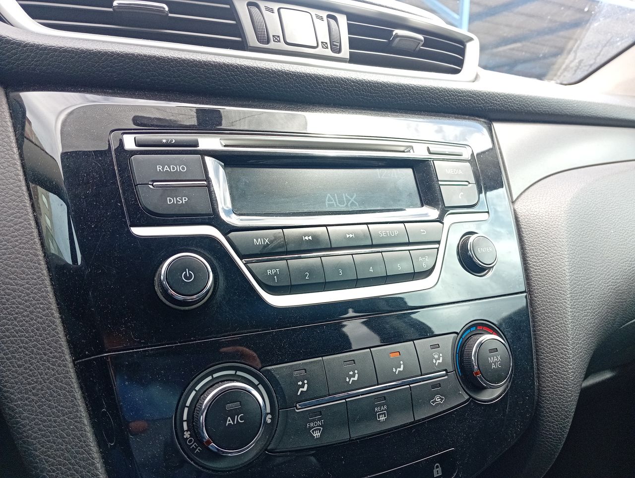 NISSAN - 27