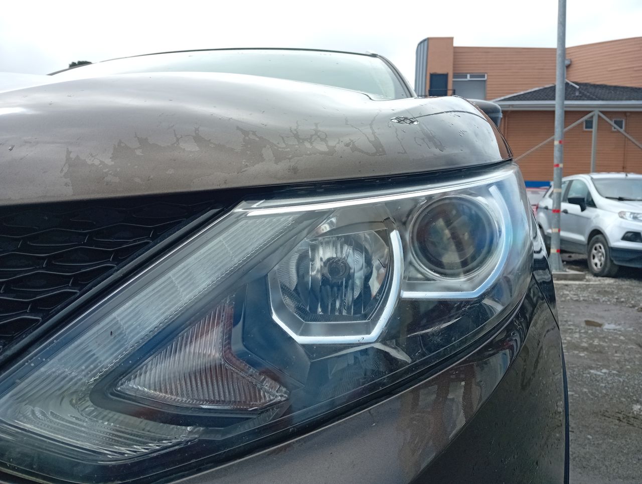 NISSAN - 18