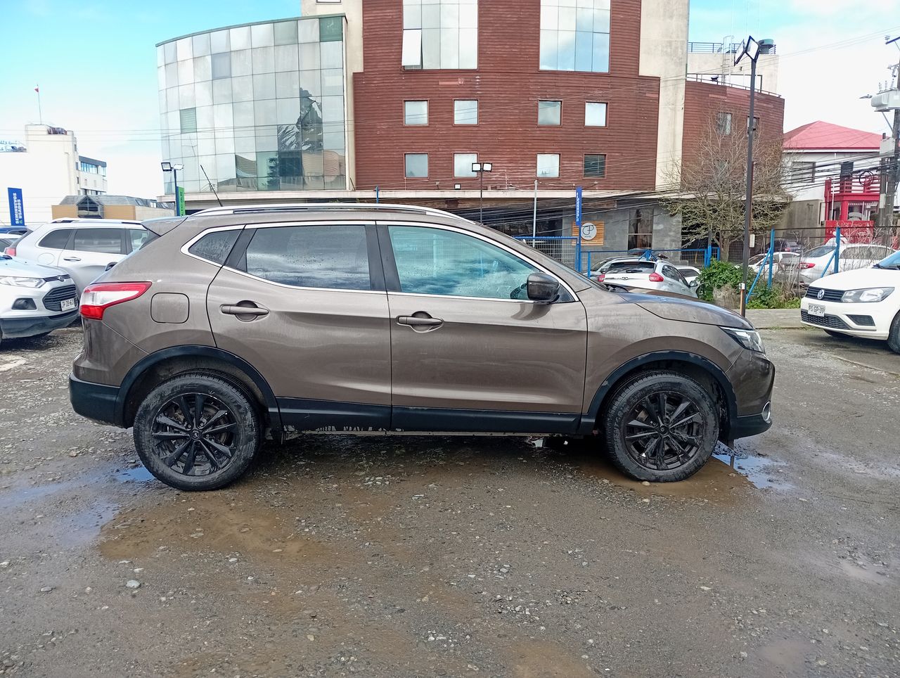 NISSAN - 8