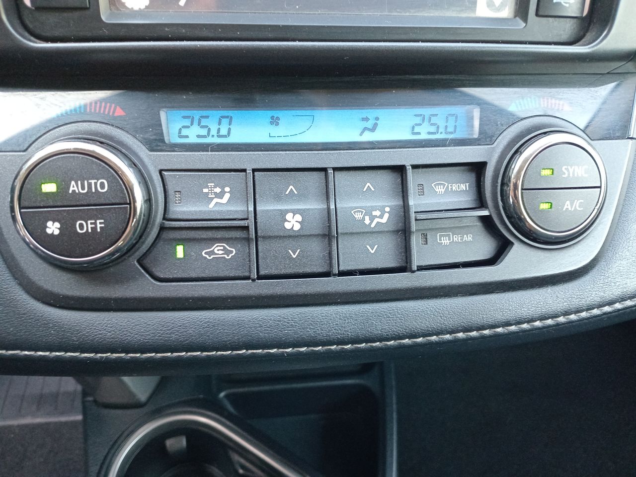 TOYOTA - 28