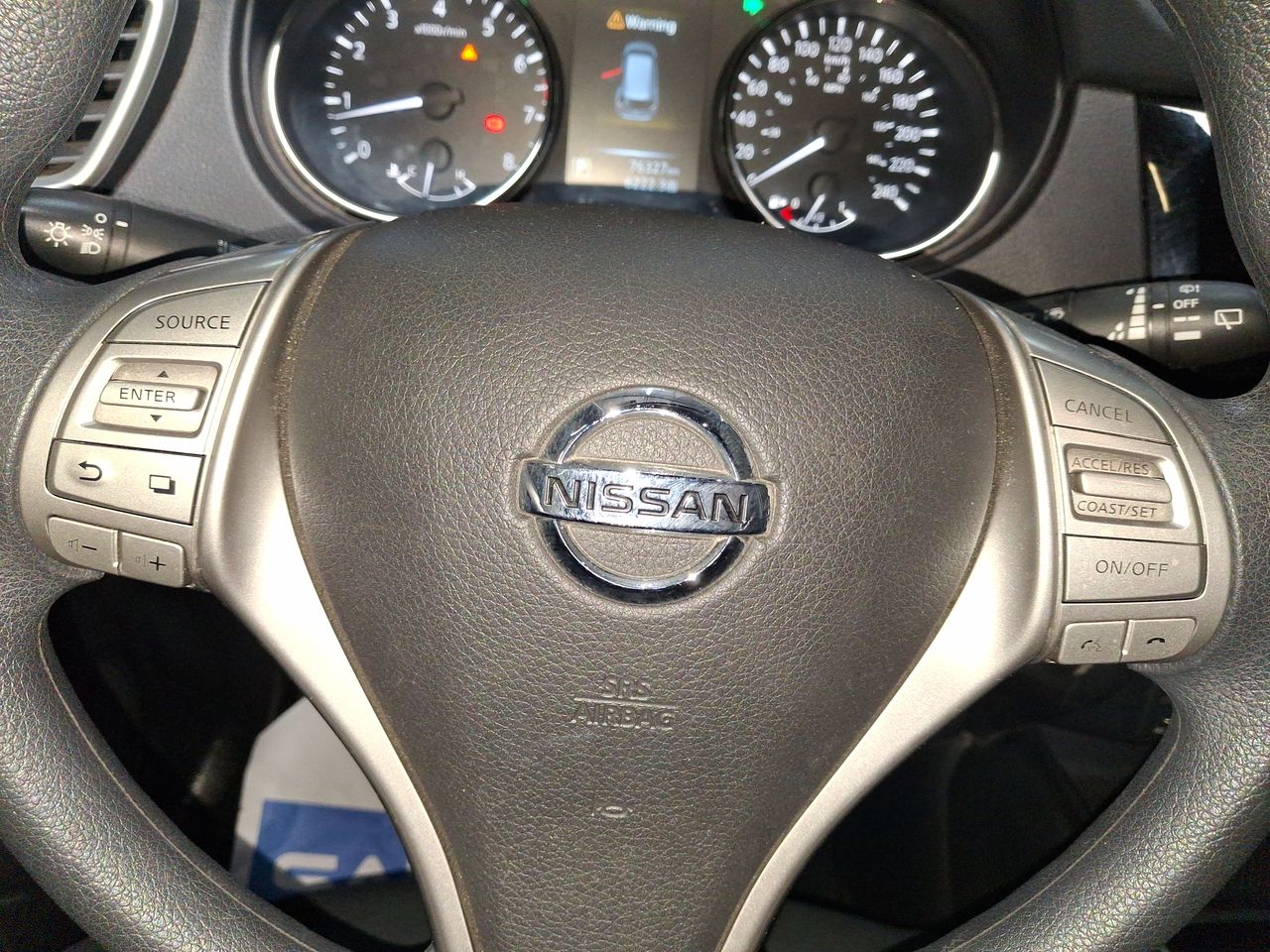 NISSAN - 25