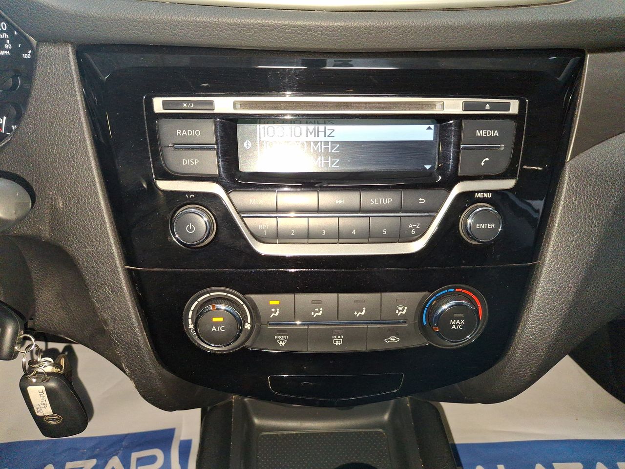 NISSAN - 27