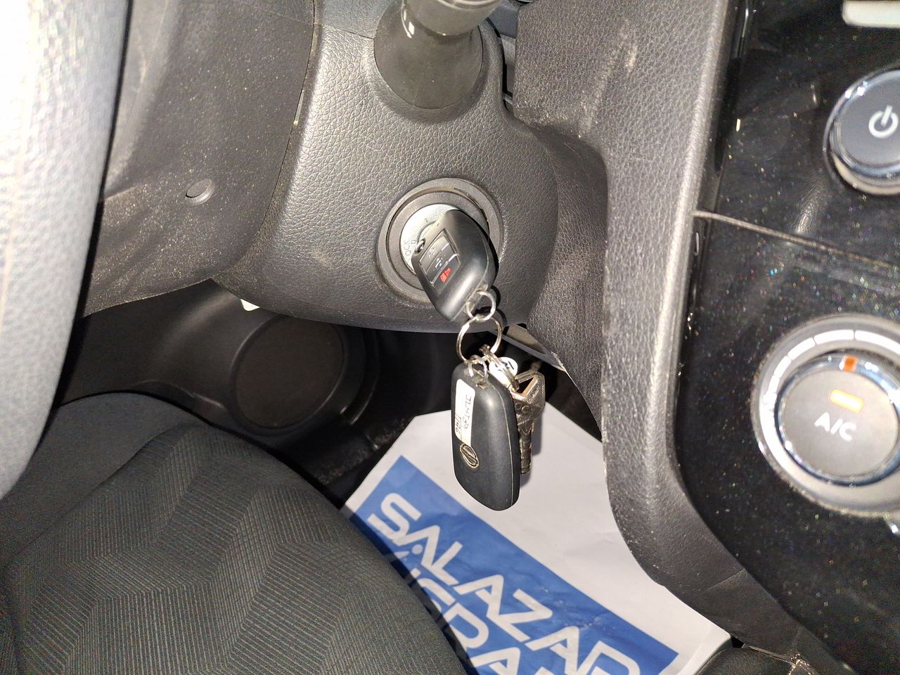 NISSAN - 33