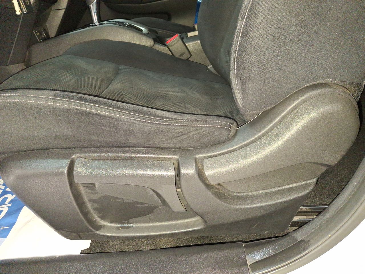 NISSAN - 22
