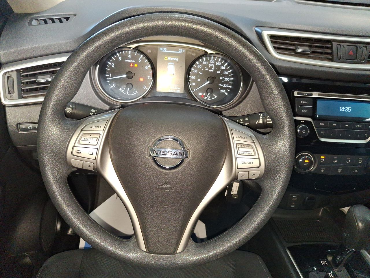 NISSAN - 24