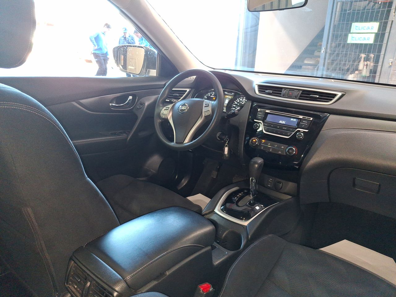 NISSAN - 15
