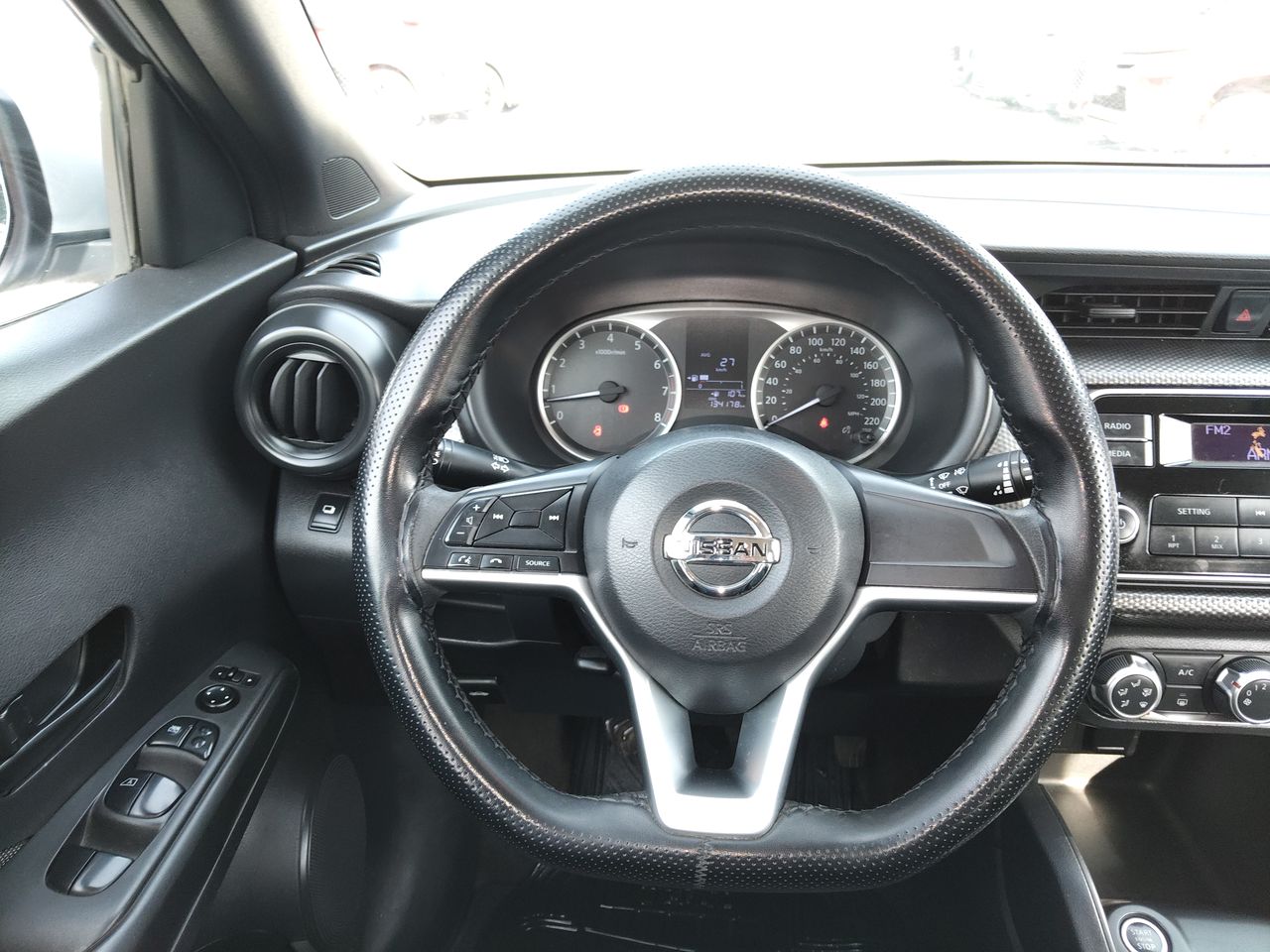 NISSAN - 26