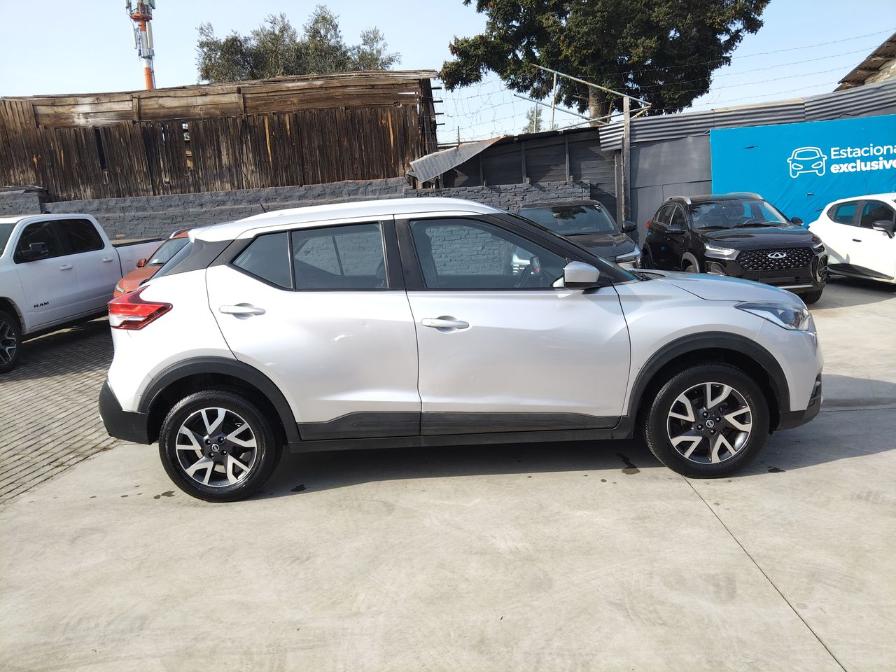NISSAN - 8