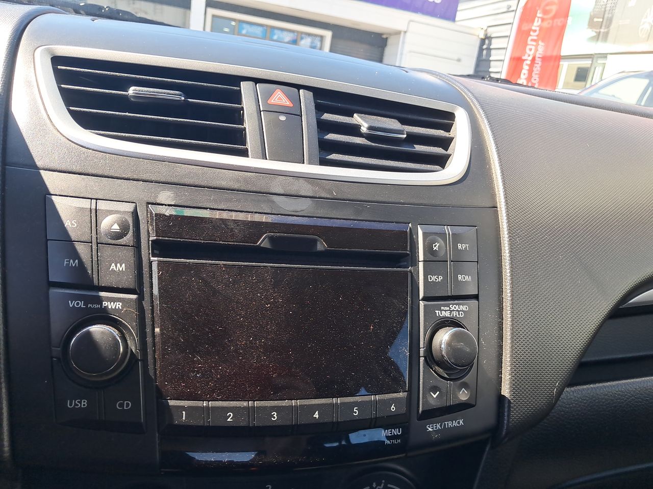 SUZUKI - 28