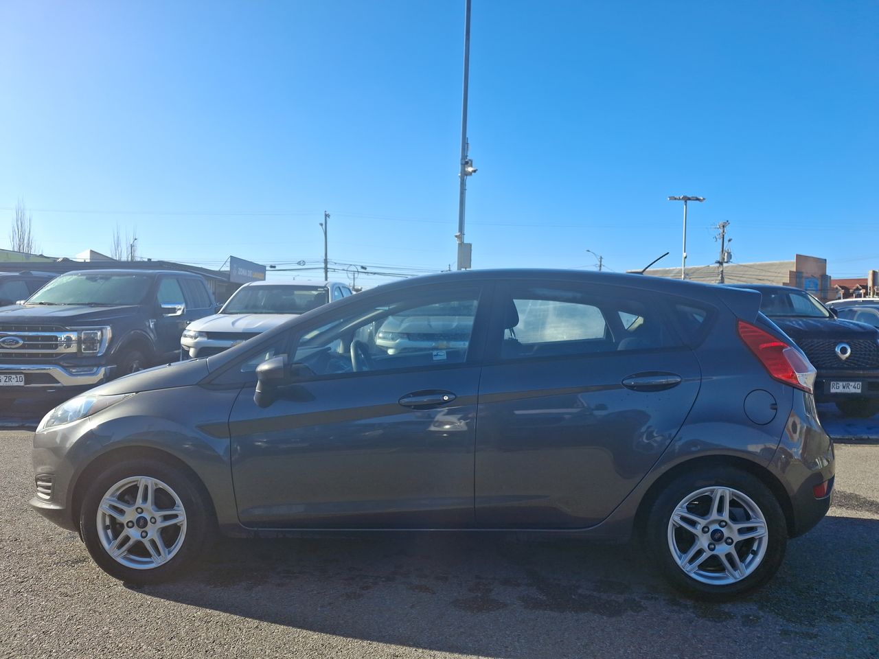 FORD - 4