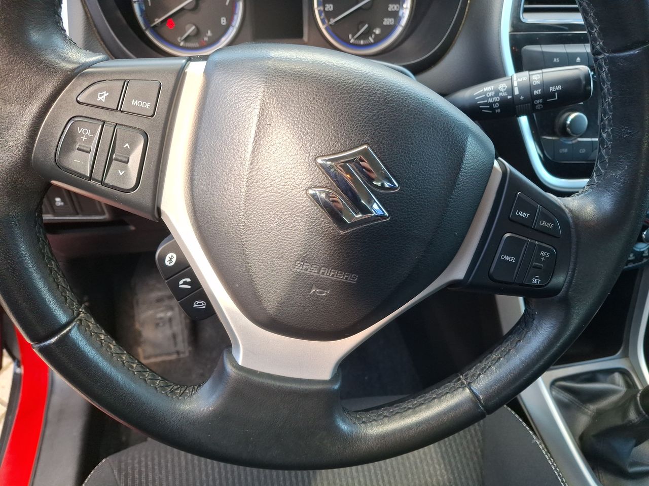 Suzuki S-Cross — foto 19 de 27