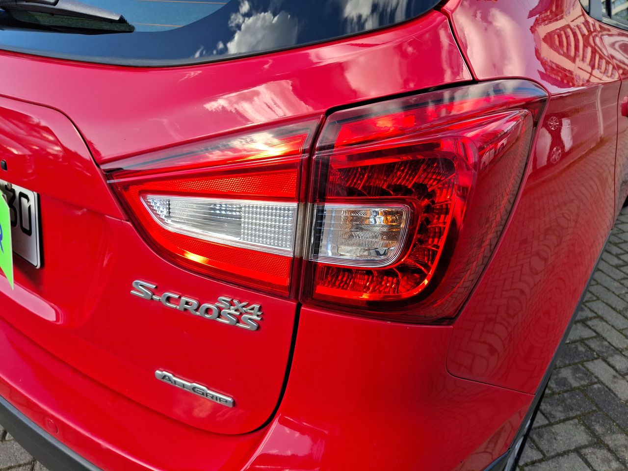 Suzuki S-Cross — foto 13 de 27