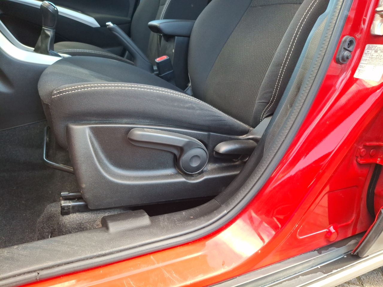 Suzuki S-Cross — foto 16 de 27
