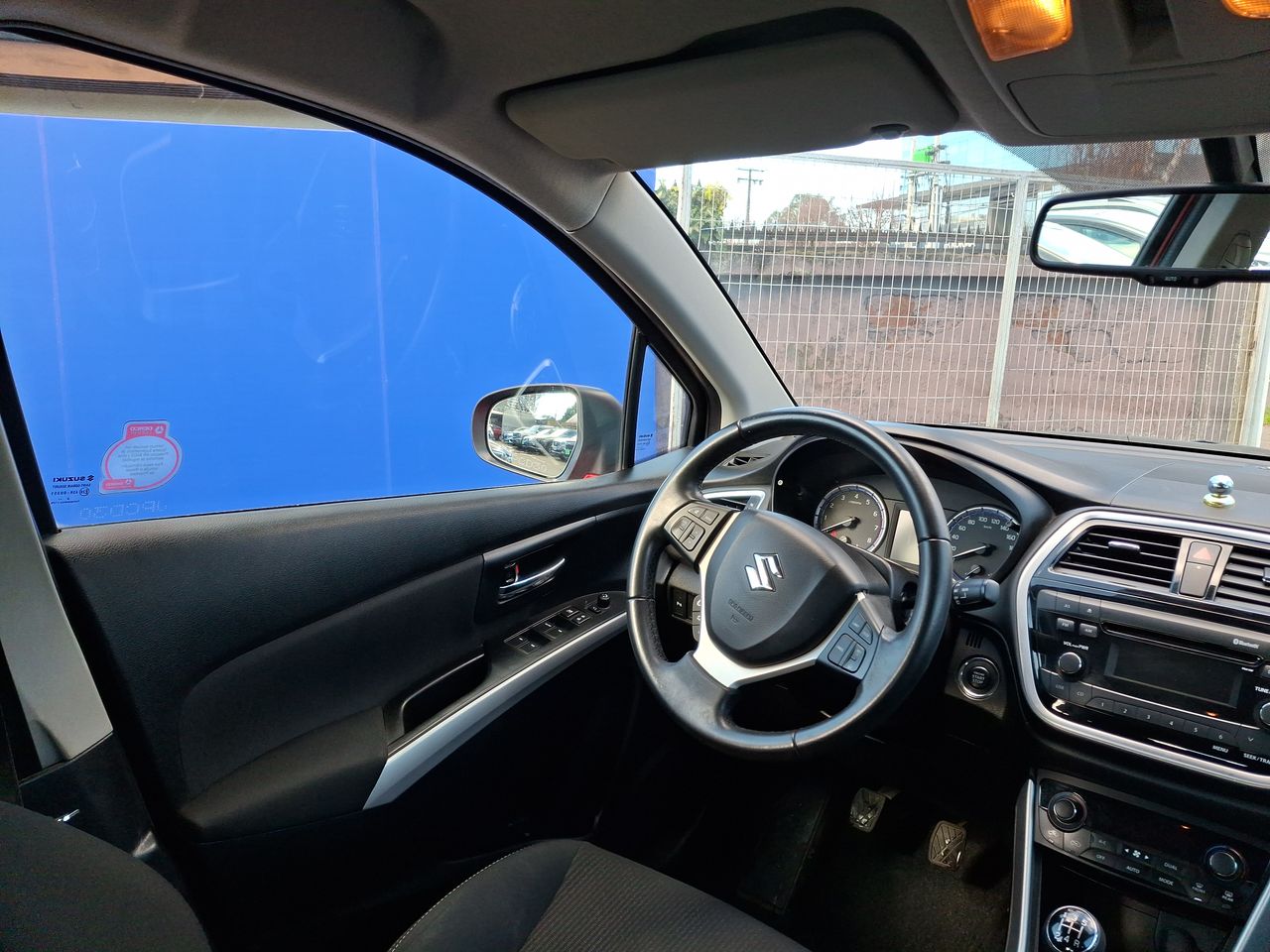 Suzuki S-Cross — foto 9 de 27