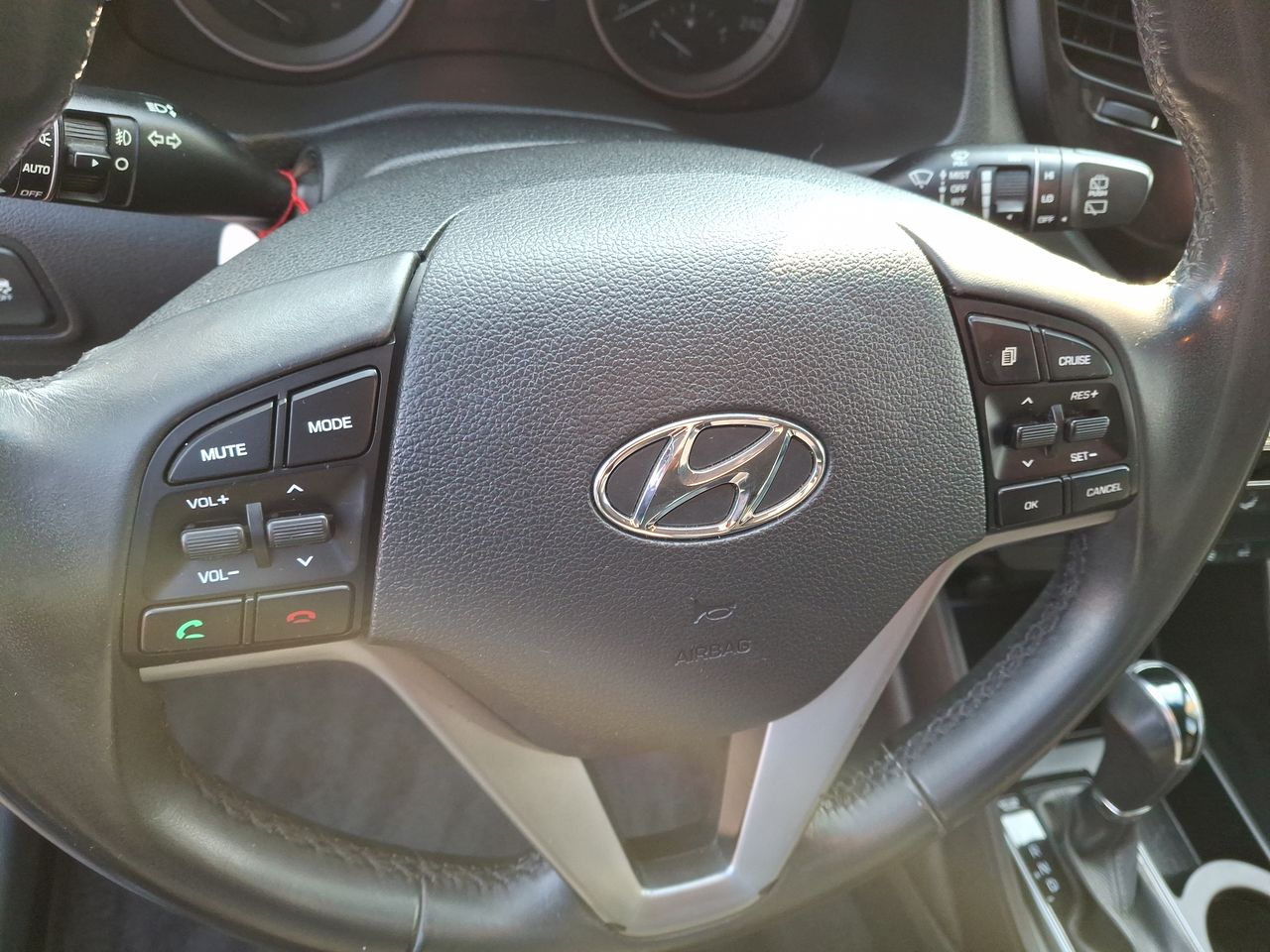 HYUNDAI - 18