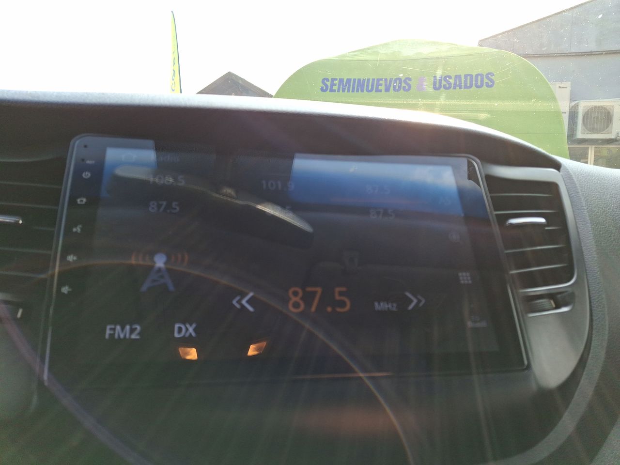 HYUNDAI - 20
