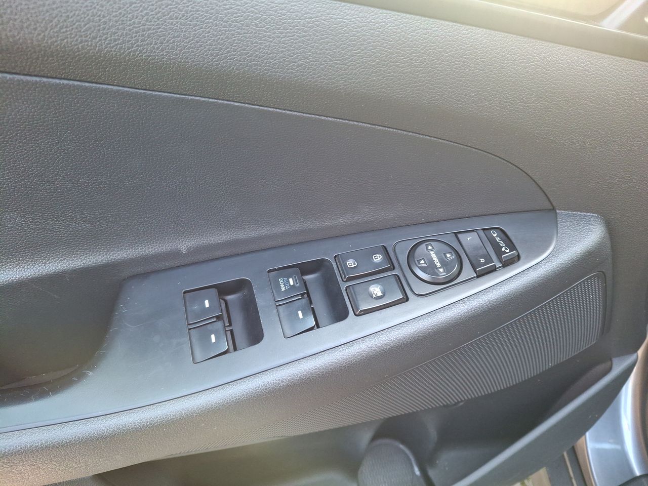 HYUNDAI - 14