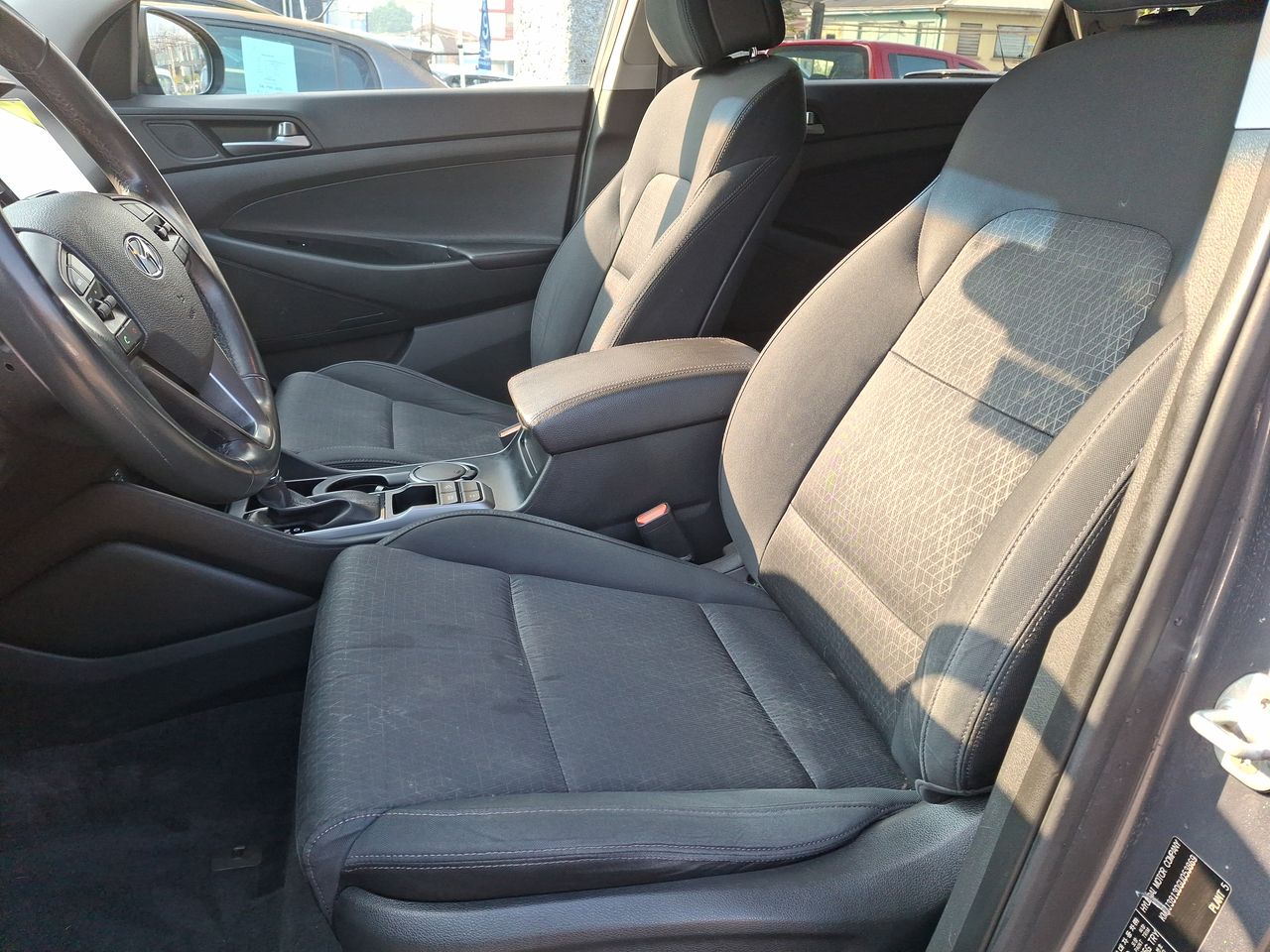 HYUNDAI - 16