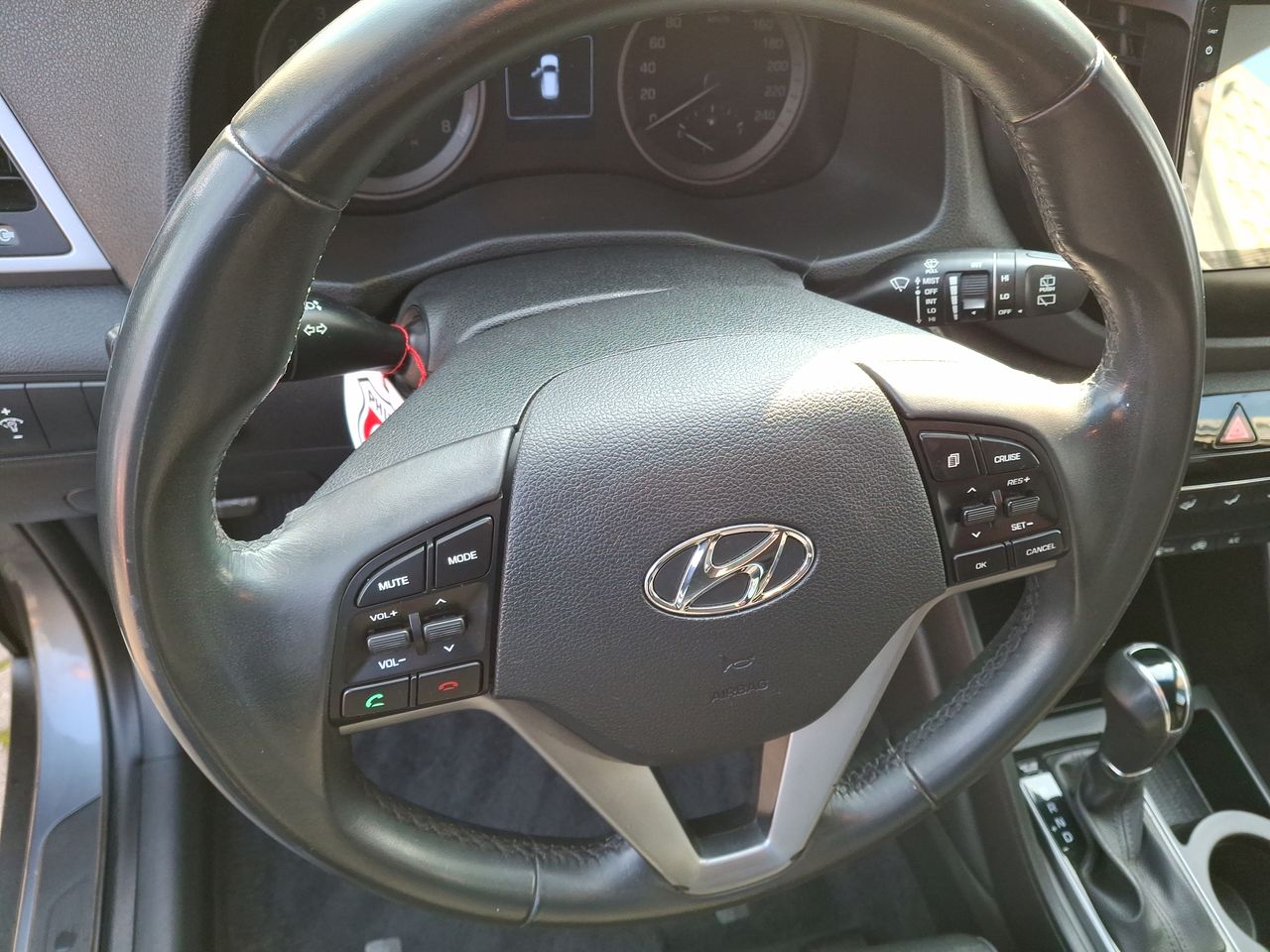 HYUNDAI - 17