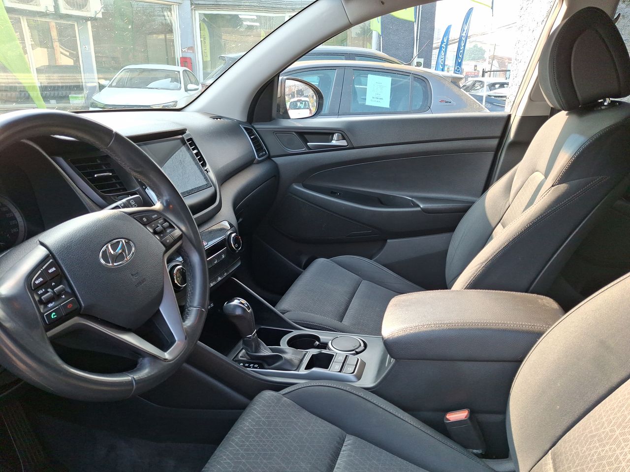 HYUNDAI - 2