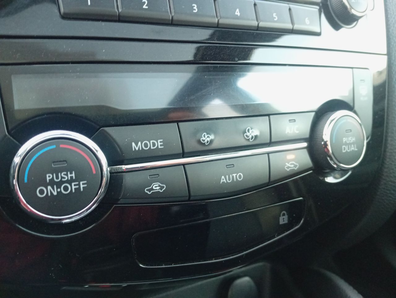 NISSAN - 30