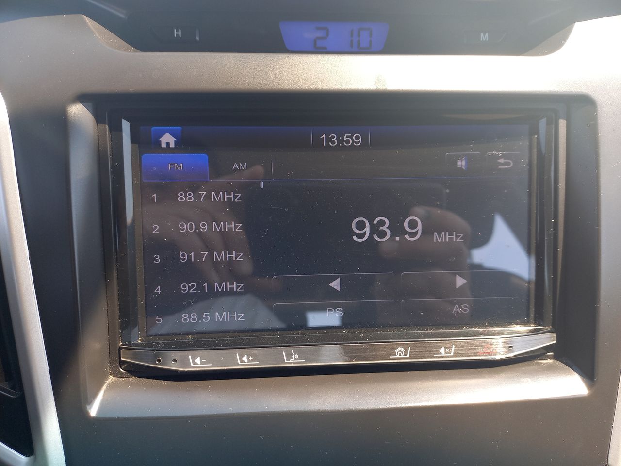 HYUNDAI - 24