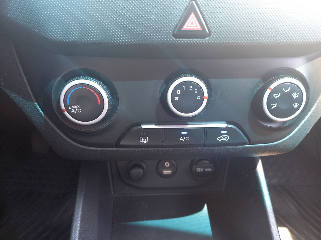 HYUNDAI - 25