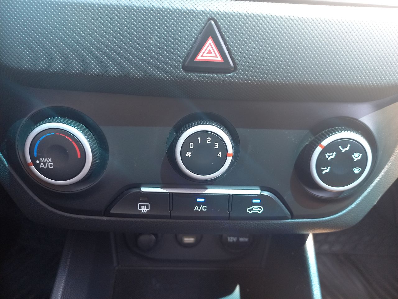 HYUNDAI - 26