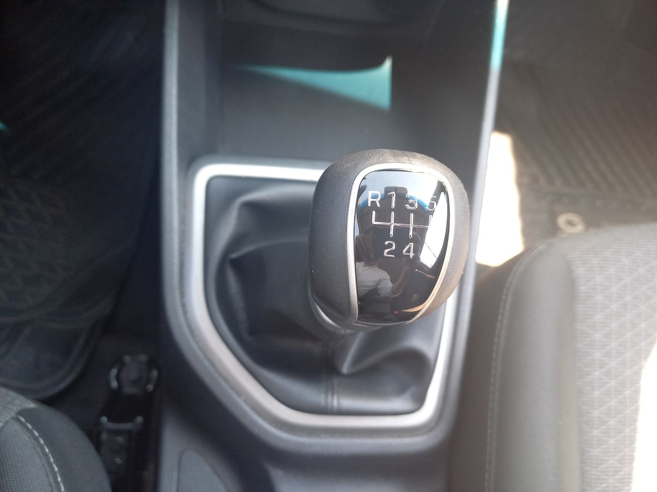 HYUNDAI - 27