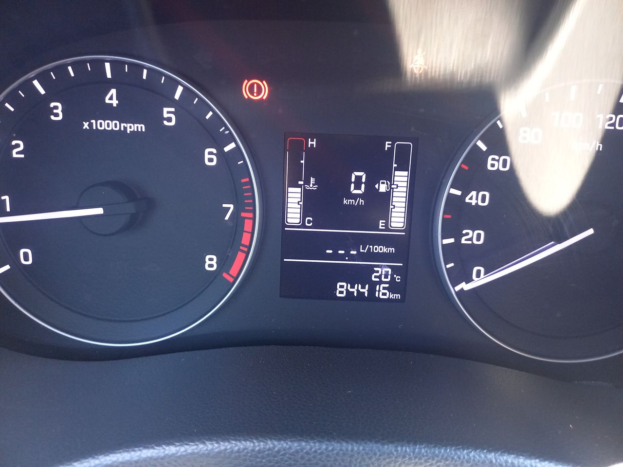 HYUNDAI - 23