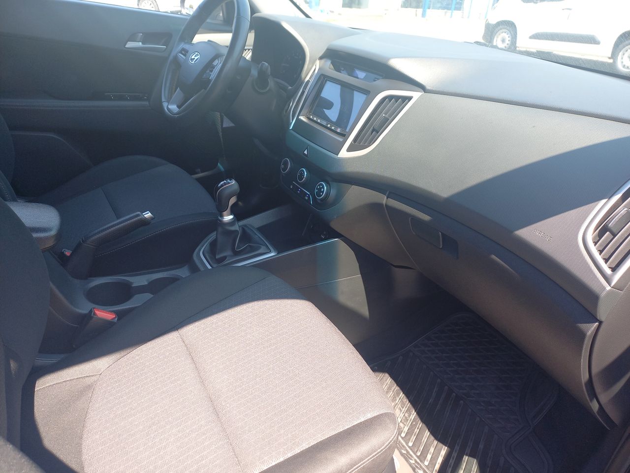 HYUNDAI - 14