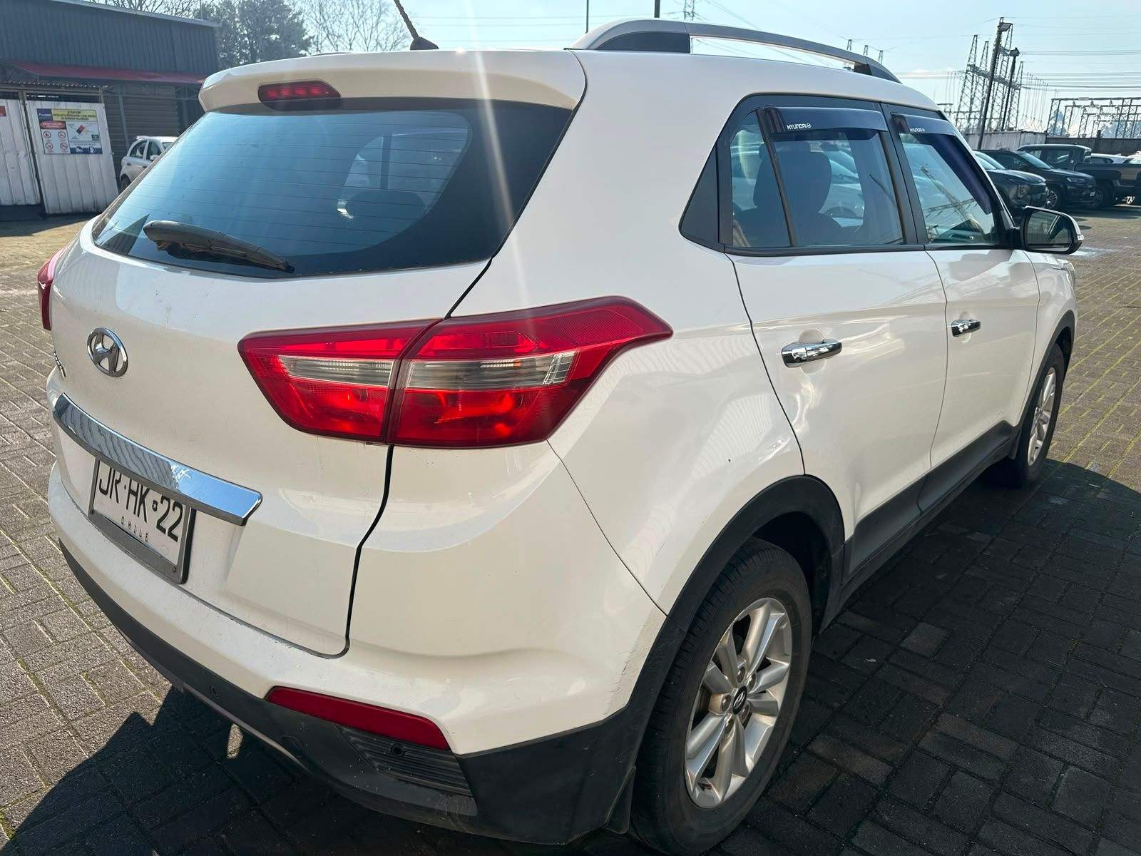 HYUNDAI - 3