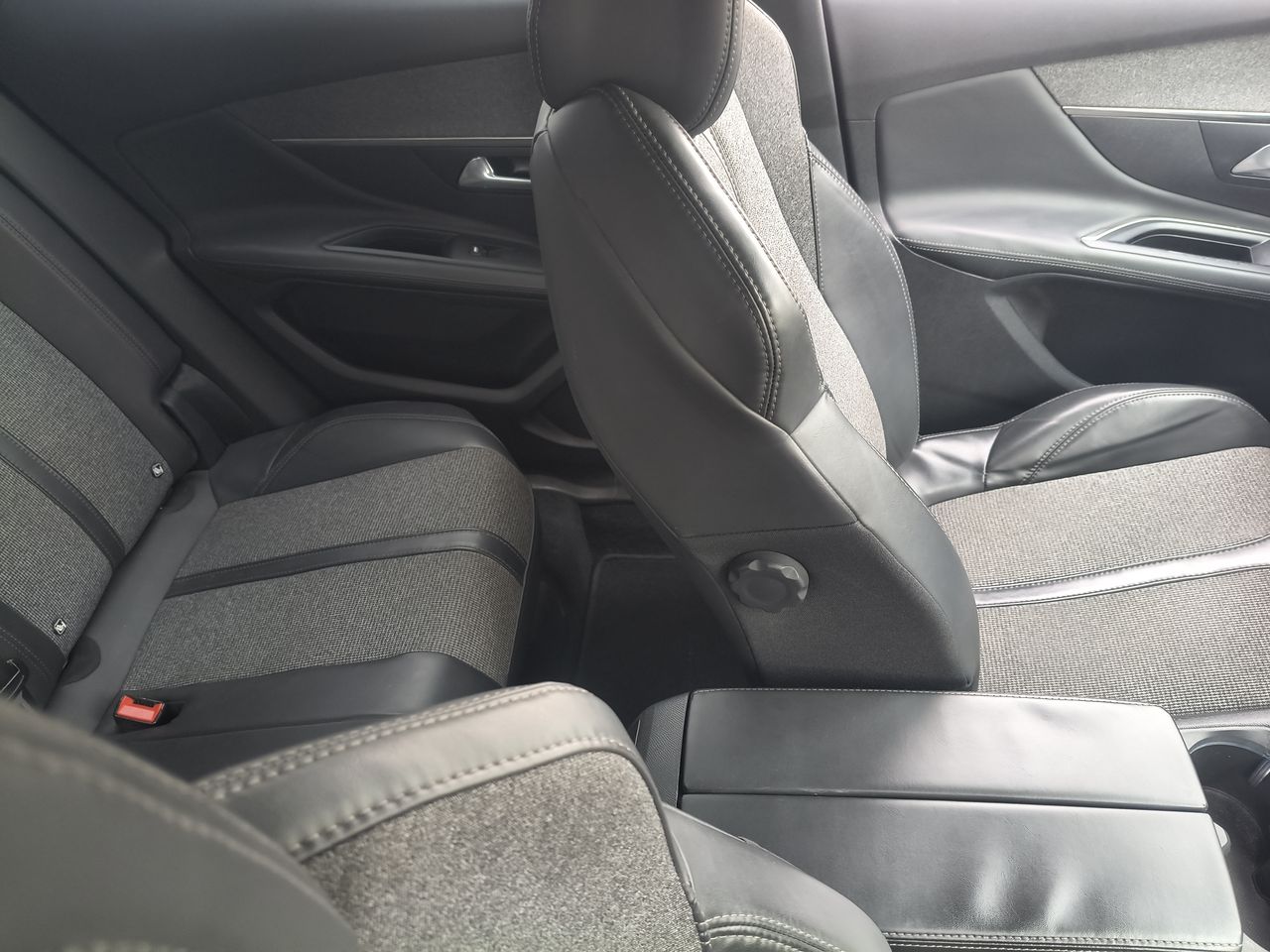 PEUGEOT - 7