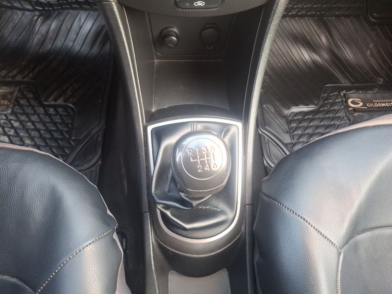 HYUNDAI - 21