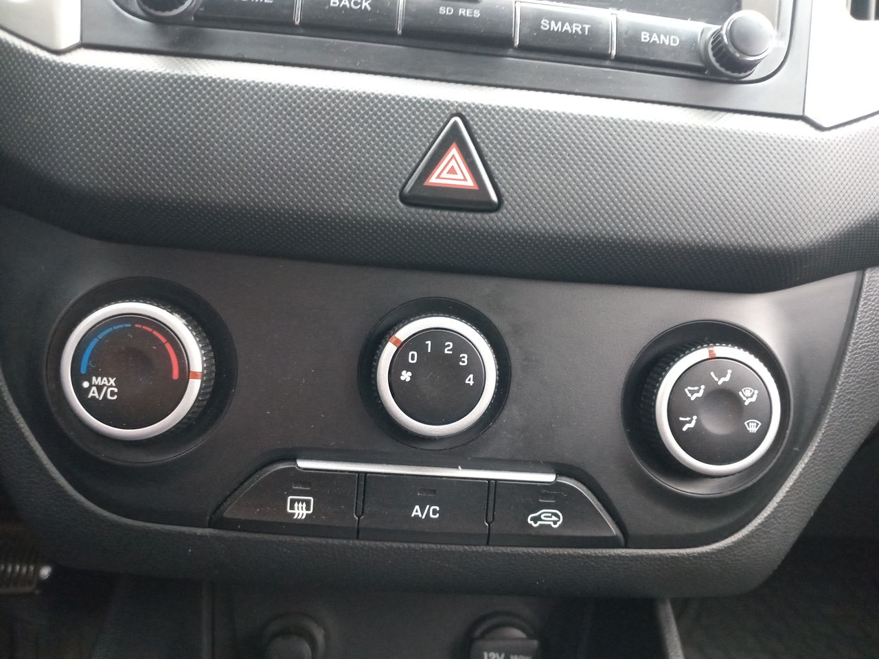 HYUNDAI - 20