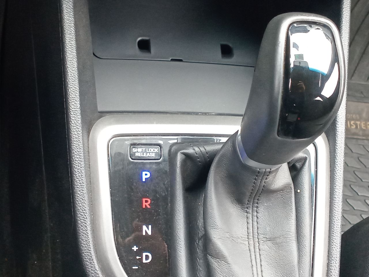 HYUNDAI - 21