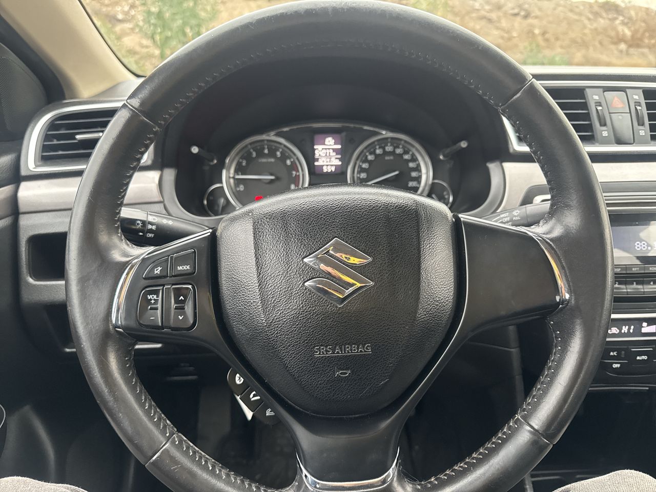 SUZUKI - 12